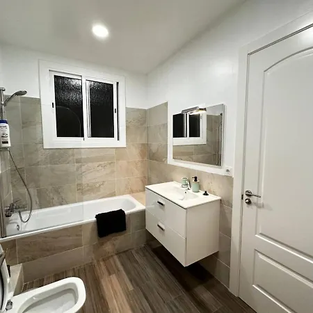 Nuevo Roger Bed & Breakfast
